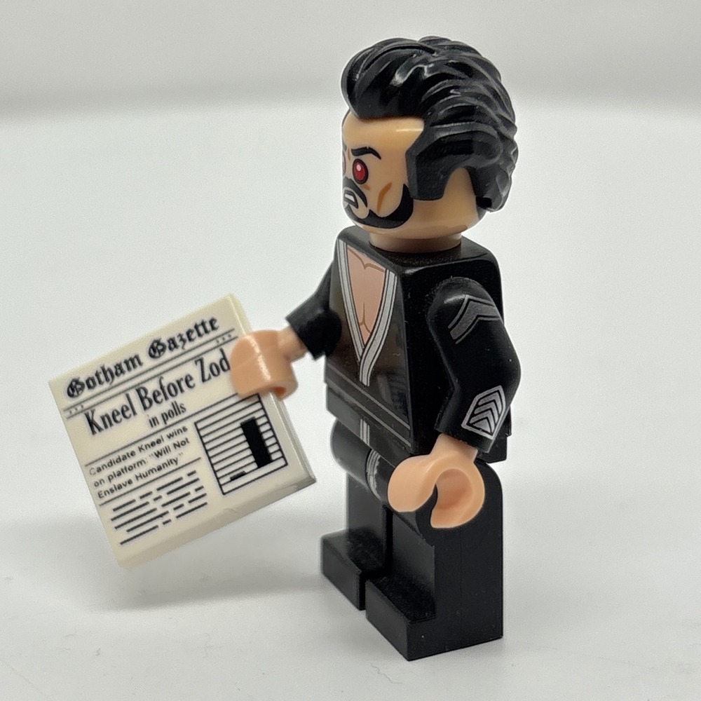 General Zod Custom Minifigure with Gotham Gazette Kneel Before Zod Tile - Picture 3 of 6